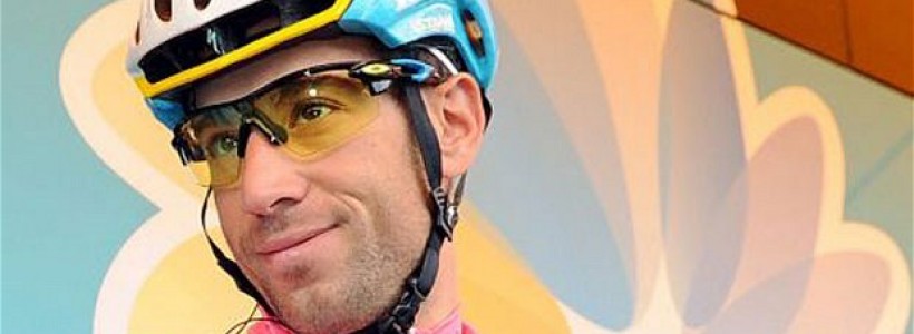 Nibali Wins Stage 10 to Claim Tour Lead